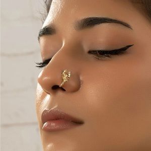 🎉 New Gold Plated Scorpion Faux Nose Ring